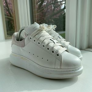 Alexander McQueen Oversized Sneaker